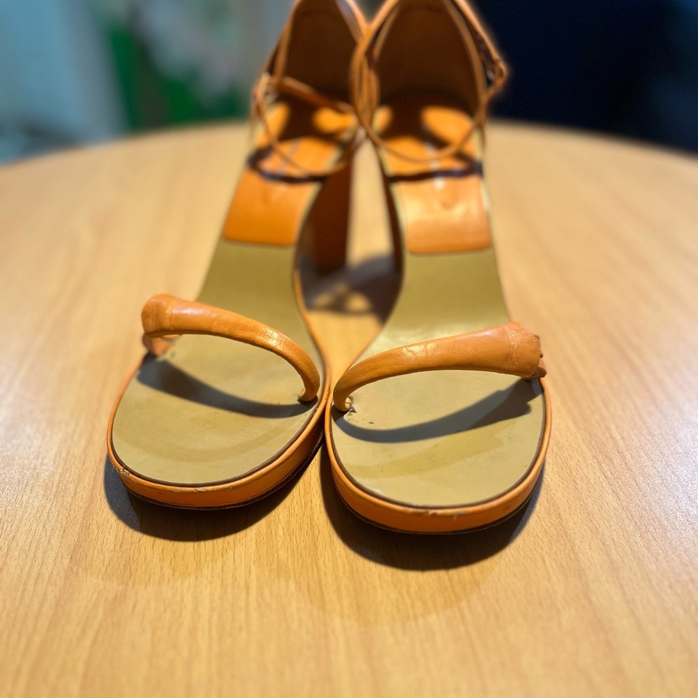 Elegant Women's Coral Heels, by BCBGMaxAzria - Picture 3 of 14